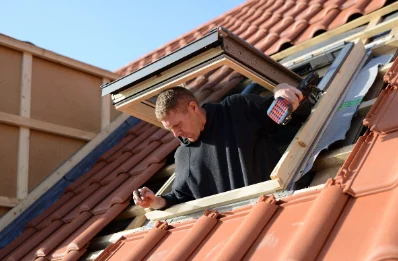 Pose de fenêtres de toit Velux à Dorat